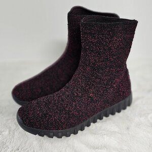 Bernie Mev Black Maroon Pullon Lug Sole Sock Bootie Size 10.5